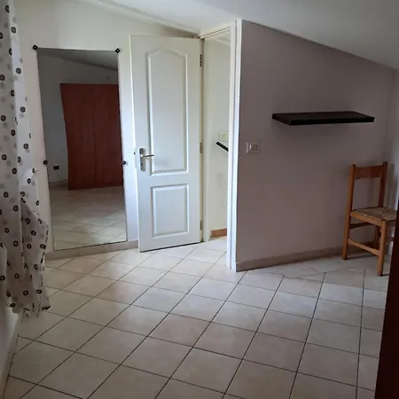 Guest House *